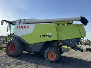 Claas Lexion750 grain harvester
