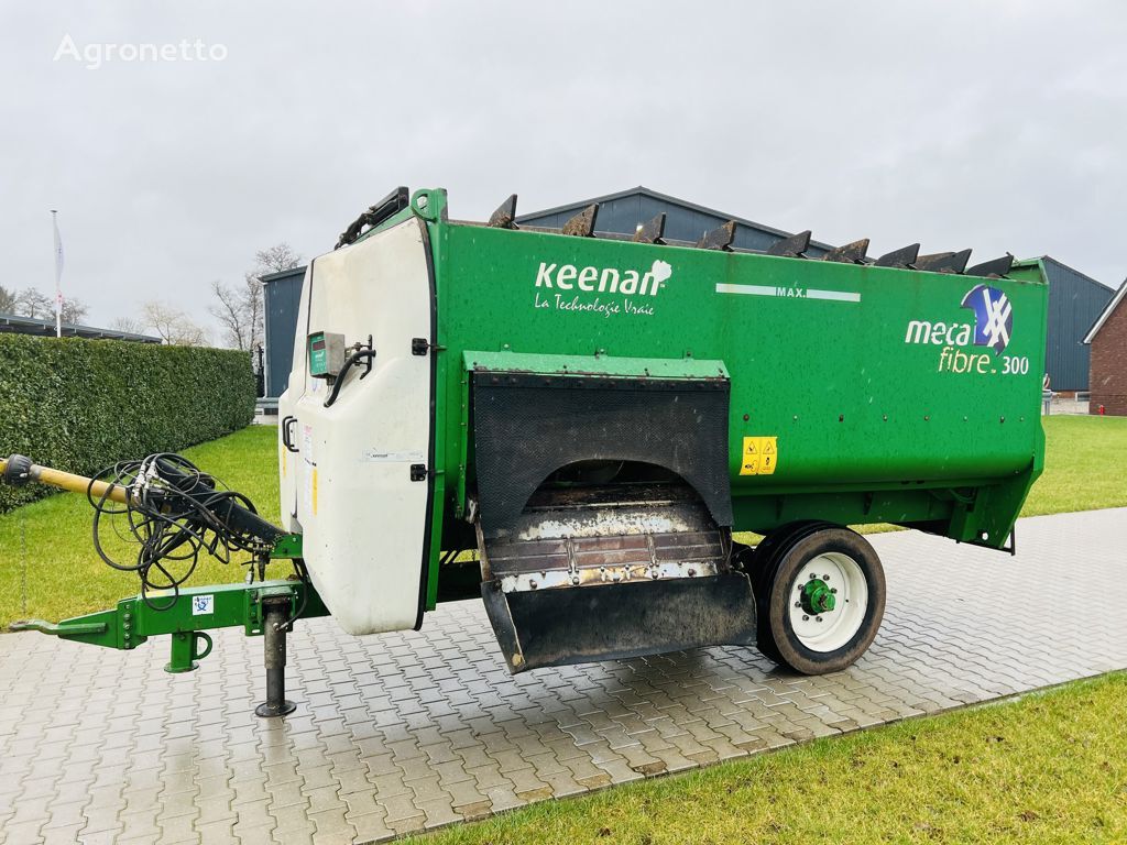 Keenan Fibre 300 feed mixer