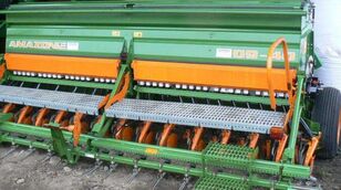 Amazone D9-40 mechanical seed drill