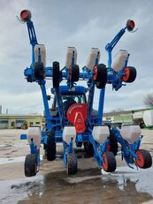 Monosem NC 8R pneumatic precision seed drill