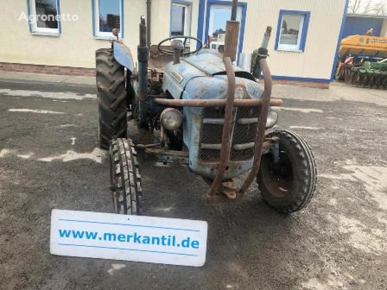 wheel tractor