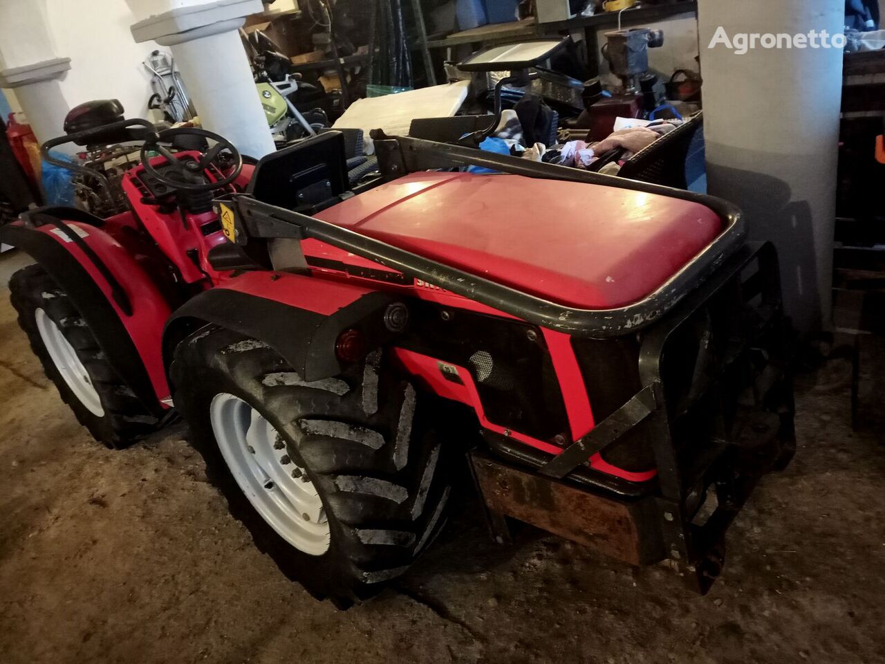 Antonio Carraro 8400 wheel tractor