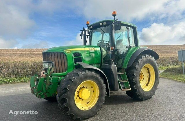 John Deere 6930 Premium wheel tractor