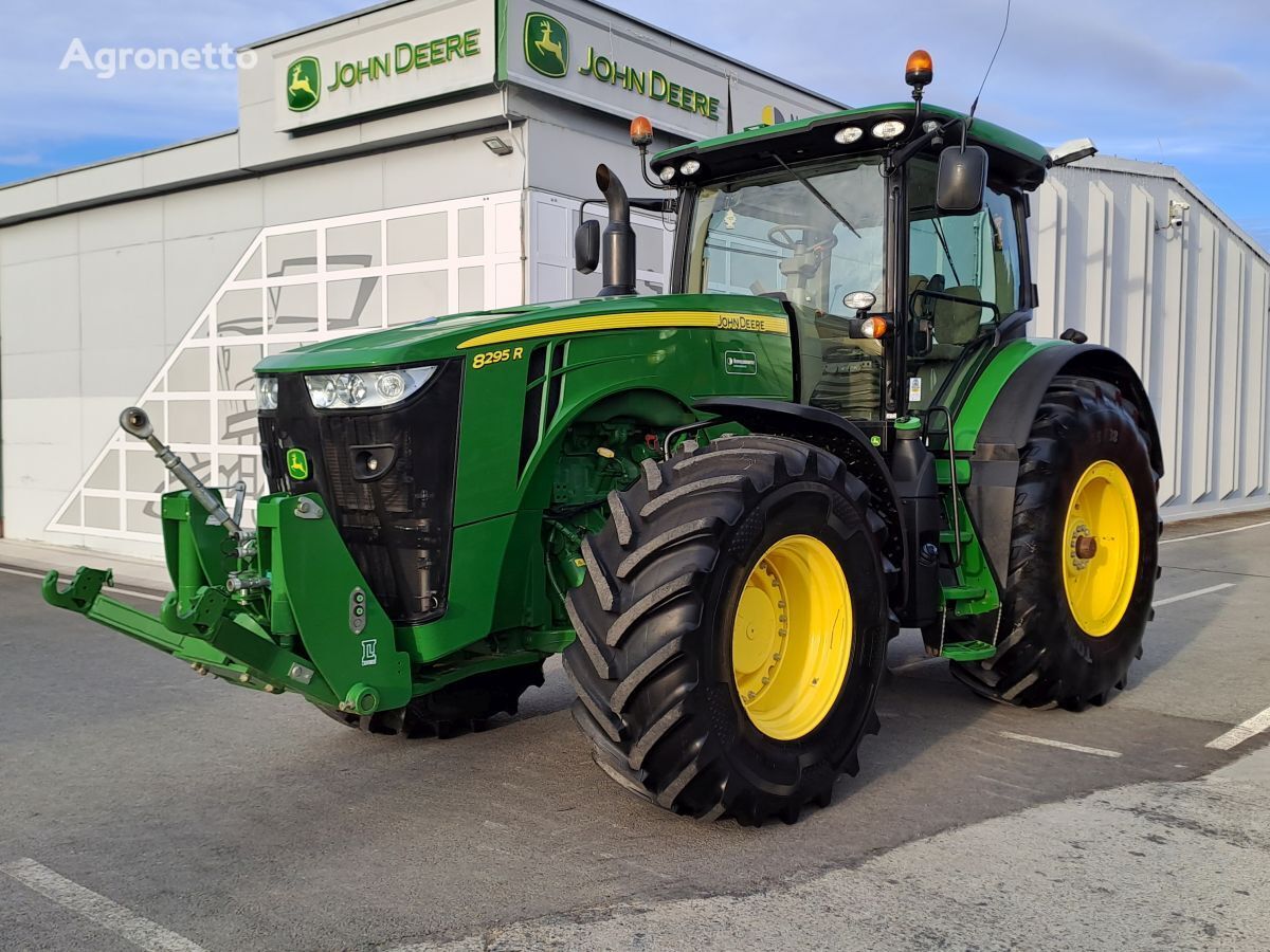John Deere 8295R wheel tractor