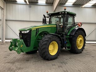 John Deere 8320R wheel tractor