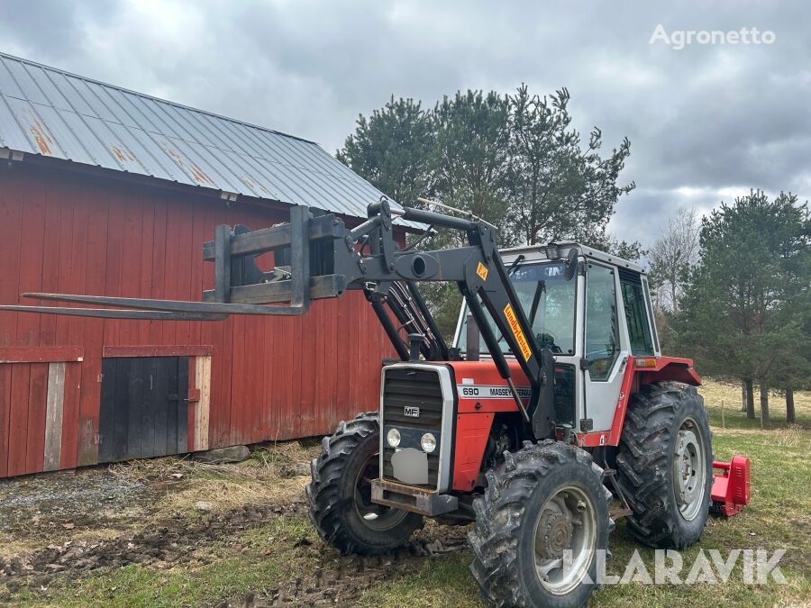 Massey Ferguson 690 4WD wheel tractor